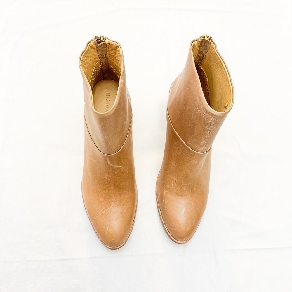 Nisolo Dari Tan Almond Ankle Bootie Back Zippered Mint NWOB Size 7